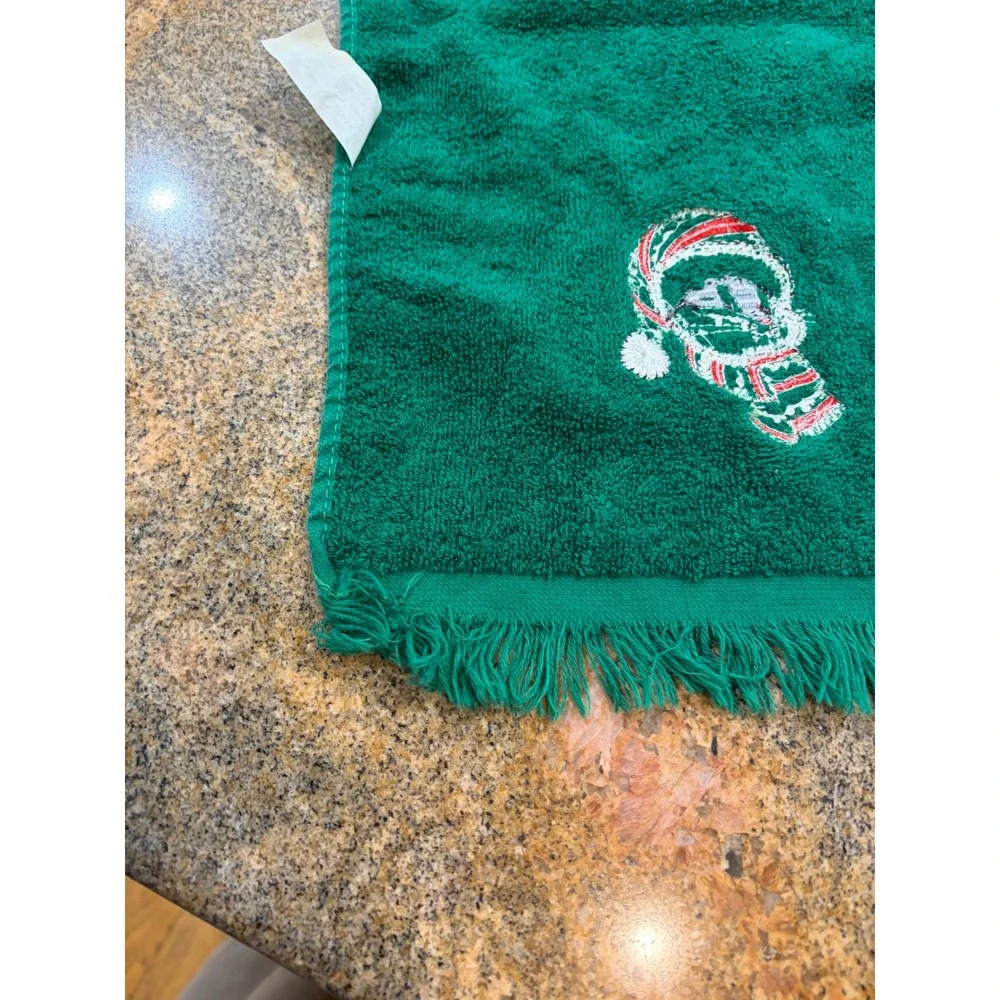 Vintage 1993 Looney Tunes Bugs Bunny Christmas Hand Towel Green Barth & Dreyfuss